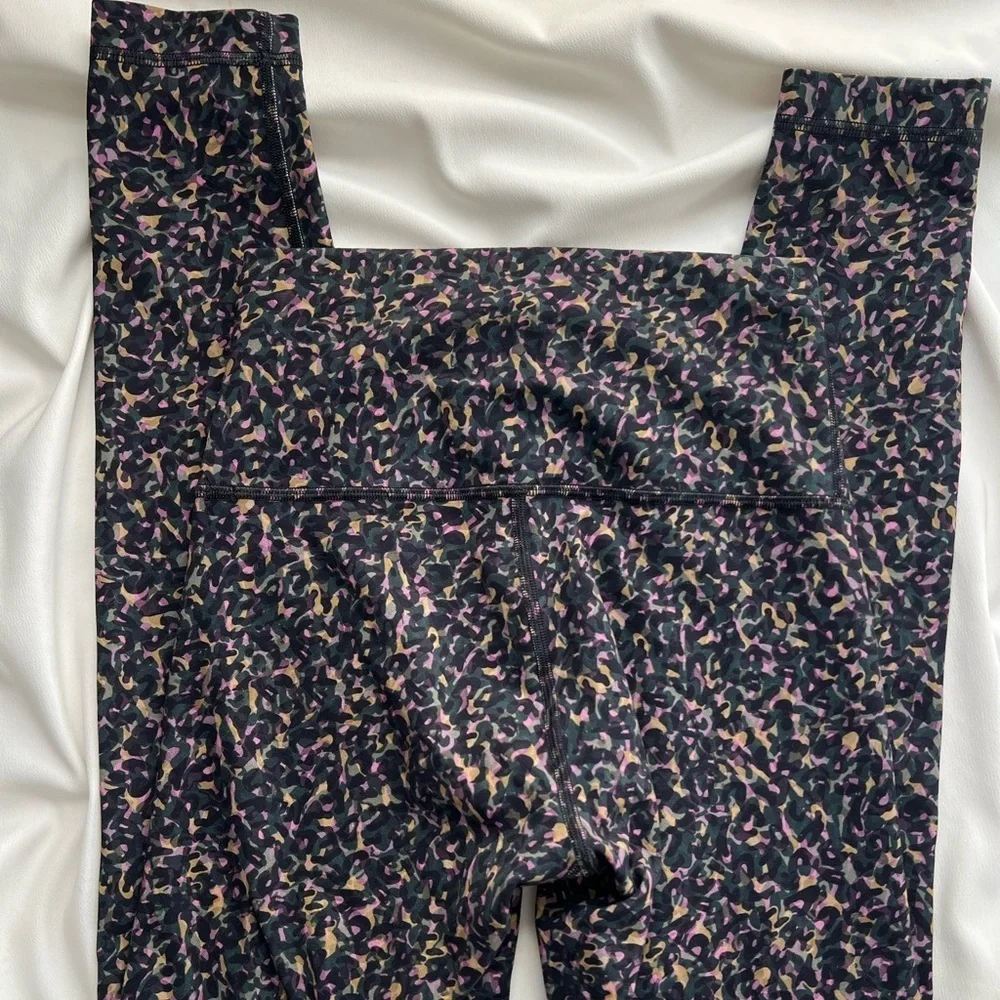 Lululemon Wunder Train High Rise Tight